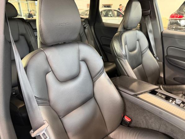 Volvo XC60 II с пробегом 2019 года, цена 3 345 900 рублей, 121644 км, внедорожник, Автокод Объявления