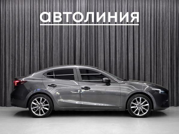 Mazda 3 III (BM) Рестайлинг с пробегом 2018 года, цена 1 349 000 рублей, 172000 км, седан, Автокод Объявления