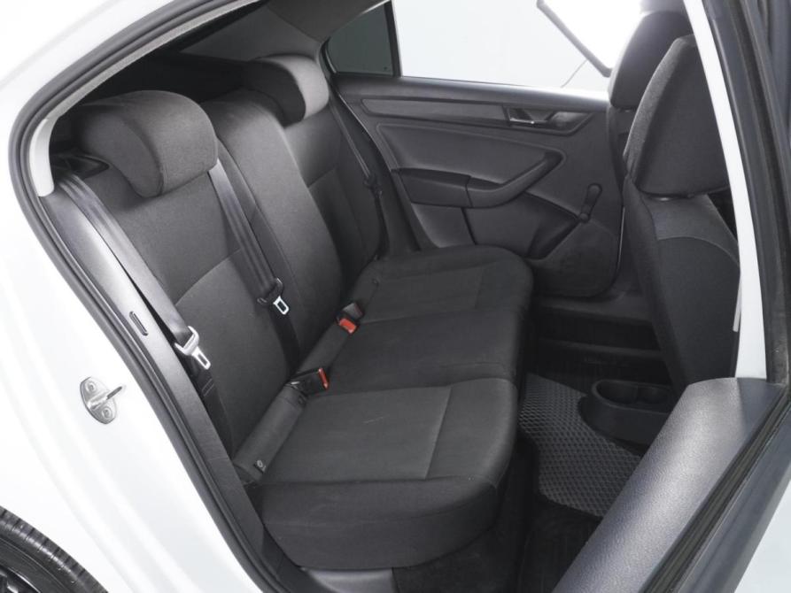 Skoda Rapid I Рестайлинг Ростов-на-Дону  - изображение 7