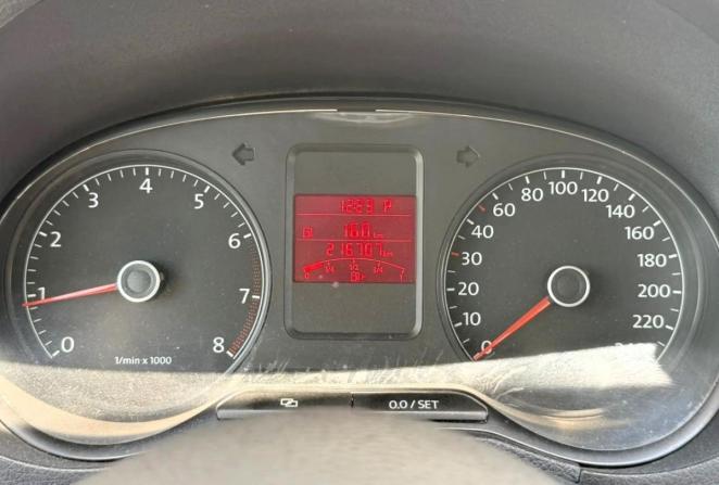 Volkswagen Polo V с пробегом 2012 года, цена 820 000 рублей, 216707 км, седан, Автокод Объявления