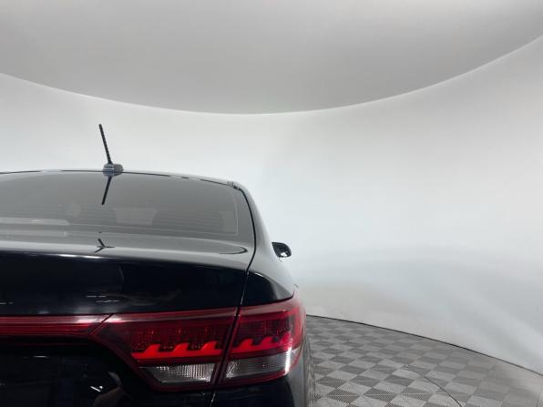 Kia Rio IV Рестайлинг с пробегом 2021 года, цена 1 599 000 рублей, 83000 км, седан, Автокод Объявления