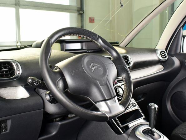 Citroen C3 Picasso I Рестайлинг с пробегом 2013 года, цена 750 999 рублей, 113852 км, компактвэн, Автокод Объявления