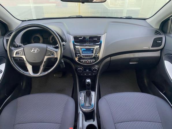 Hyundai Solaris I Рестайлинг с пробегом 2016 года, цена 1 180 000 рублей, 114780 км, седан, Автокод Объявления