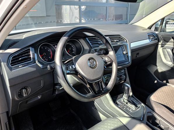 Volkswagen Tiguan II с пробегом 2019 года, цена 2 220 000 рублей, 98682 км, внедорожник, Автокод Объявления