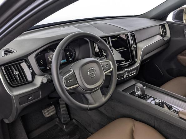 Volvo XC60 II Рестайлинг с пробегом 2023 года, цена 5 650 000 рублей, 18293 км, внедорожник, Автокод Объявления