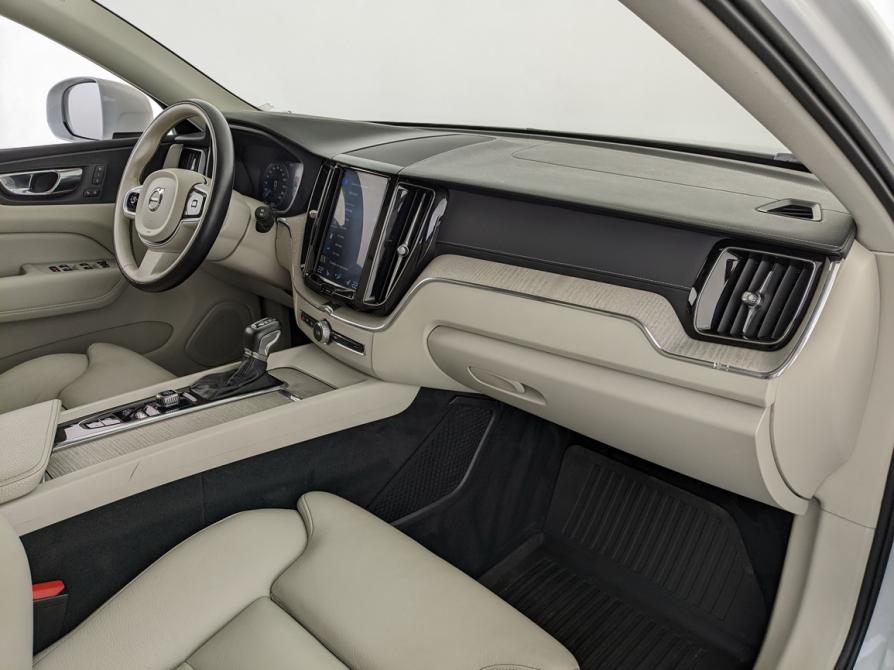 Volvo XC60 II Москва  - изображение 11