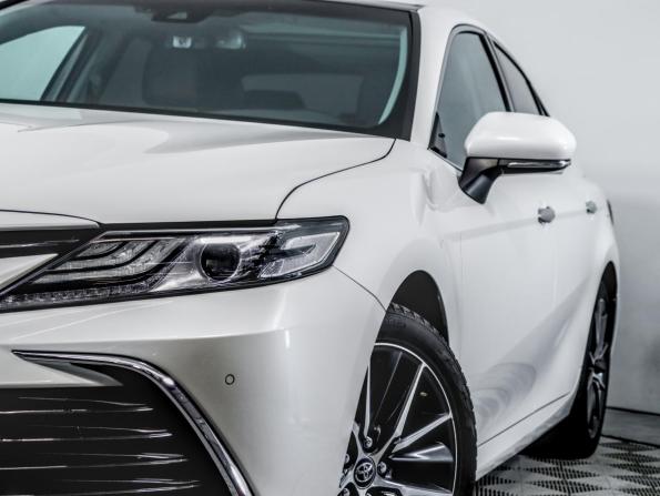 Toyota Camry VIII (XV70) Рестайлинг с пробегом 2023 года, цена 3 400 000 рублей, 36563 км, седан, Автокод Объявления