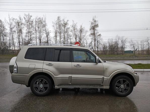 Mitsubishi Pajero III Рестайлинг с пробегом 2006 года, цена 650 000 рублей, 328704 км, внедорожник, Автокод Объявления