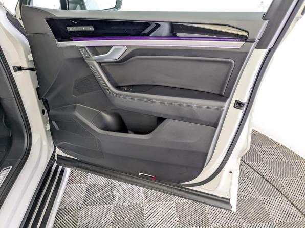 Volkswagen Touareg III с пробегом 2020 года, цена 5 415 000 рублей, 123815 км, внедорожник, Автокод Объявления