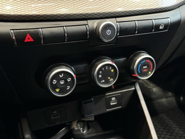 Lada (ВАЗ) Vesta I Рестайлинг (NG) с пробегом 2023 года, цена 1 270 000 рублей, 30184 км, универсал, Автокод Объявления