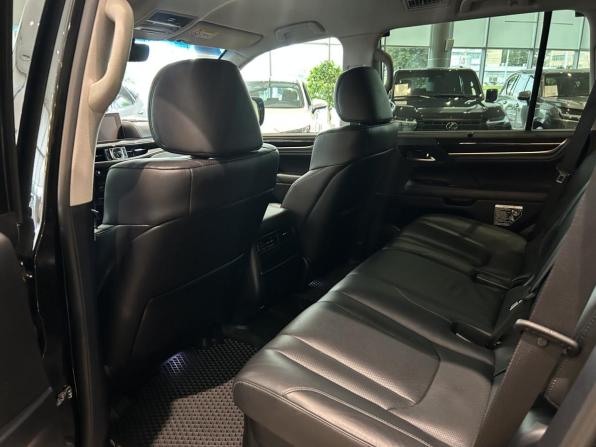 Lexus LX III Рестайлинг 2 с пробегом 2017 года, цена 7 699 000 рублей, 107954 км, внедорожник, Автокод Объявления