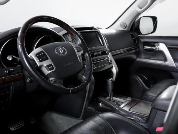 Toyota Land Cruiser 200 Series Рестайлинг 1 с пробегом 2014 года, цена 5 593 500 рублей, 142894 км, внедорожник, Автокод Объявления