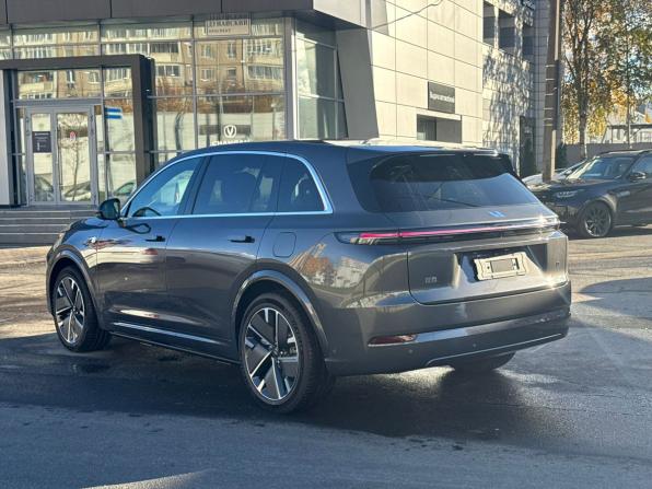 Новый Li Auto (Lixiang) L7 I Рестайлинг 2025 года, цена 8 400 000 рублей, внедорожник, Автокод Объявления