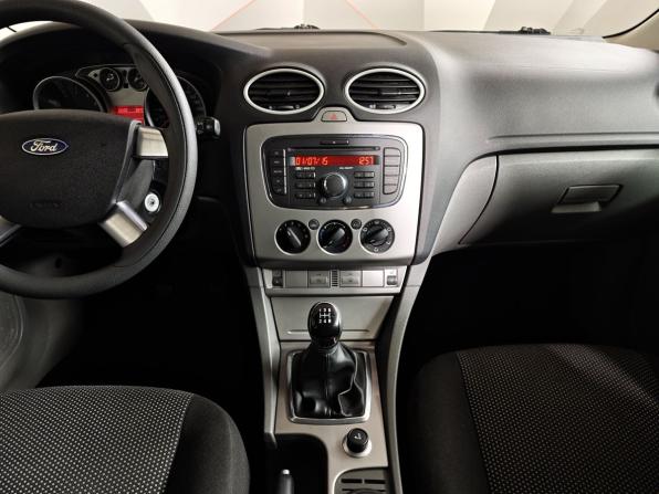 Ford Focus II Рестайлинг с пробегом 2010 года, цена 415 000 рублей, 248648 км, хэтчбек, Автокод Объявления