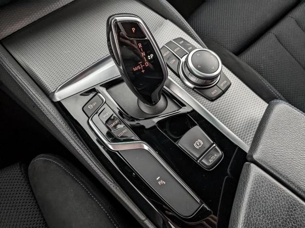 BMW 5 серии VII (G30/G31/G38) с пробегом 2019 года, цена 4 012 100 рублей, 95894 км, седан, Автокод Объявления