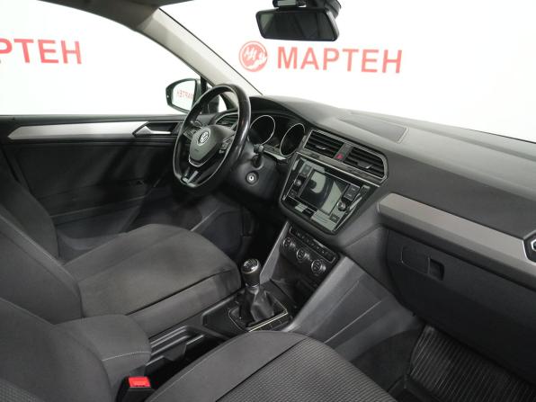 Volkswagen Tiguan II с пробегом 2019 года, цена 1 991 000 рублей, 137312 км, внедорожник, Автокод Объявления