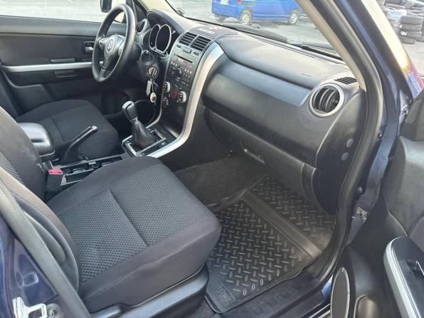 Suzuki Grand Vitara II Рестайлинг с пробегом 2010 года, цена 830 000 рублей, 201000 км, внедорожник, Автокод Объявления