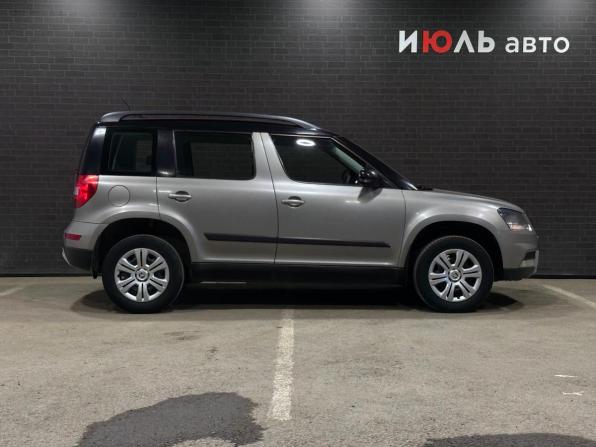Skoda Yeti I Рестайлинг с пробегом 2017 года, цена 1 380 000 рублей, 151334 км, внедорожник, Автокод Объявления