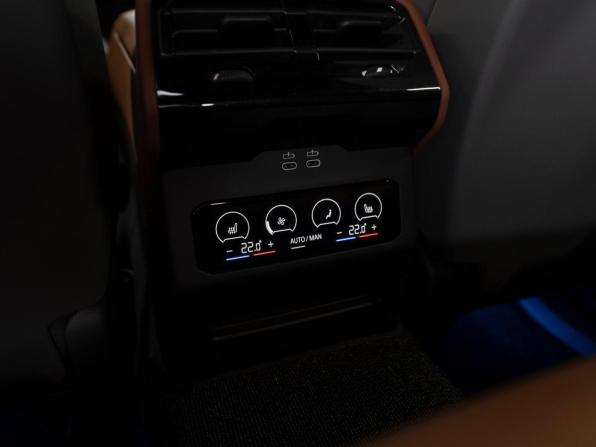 BMW 5 серии VIII (G60/G61/G68) с пробегом 2023 года, цена 7 950 000 рублей, 19500 км, седан, Автокод Объявления