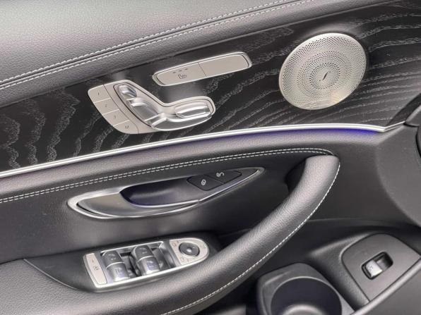 Mercedes-Benz E-Класс V (W213 S213 C238) Рестайлинг с пробегом 2021 года, цена 3 649 000 рублей, 213706 км, седан, Автокод Объявления