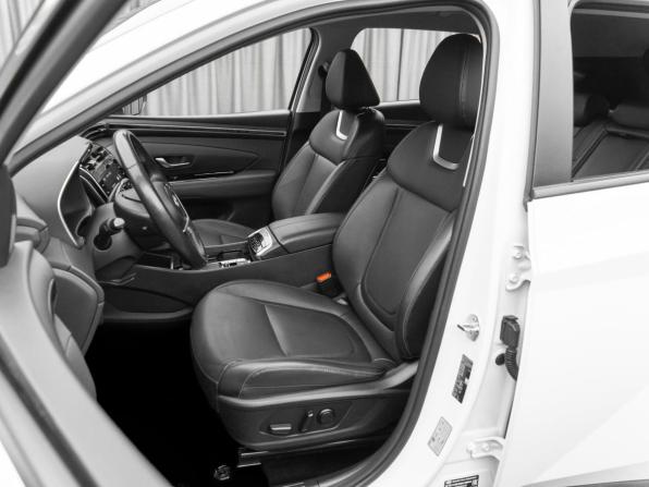 Hyundai Tucson IV Рестайлинг с пробегом 2023 года, цена 3 480 000 рублей, 63738 км, внедорожник, Автокод Объявления