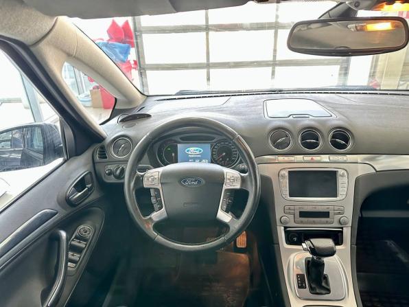 Ford S-MAX I с пробегом 2008 года, цена 749 900 рублей, 183000 км, минивэн, Автокод Объявления
