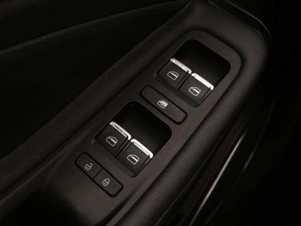 Omoda S5 с пробегом 2023 года, цена 1 559 000 рублей, 21681 км, седан, Автокод Объявления