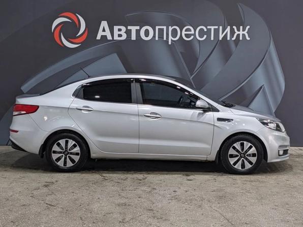 Kia Rio III Рестайлинг с пробегом 2015 года, цена 945 000 рублей, 140411 км, седан, Автокод Объявления