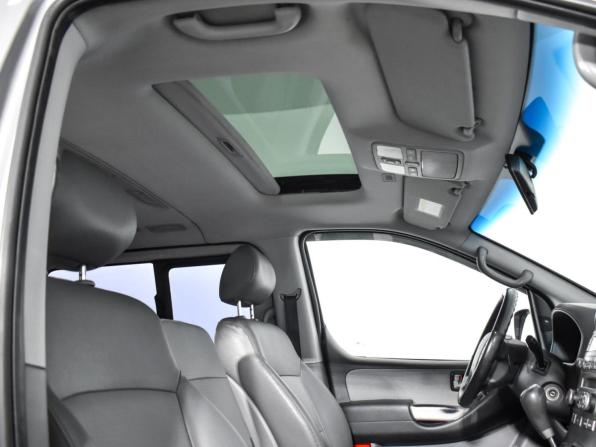 Hyundai Grand Starex I с пробегом 2010 года, цена 1 219 000 рублей, 243406 км, минивэн, Автокод Объявления