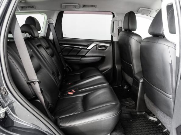 Mitsubishi Pajero Sport III с пробегом 2018 года, цена 2 399 000 рублей, 167649 км, внедорожник, Автокод Объявления