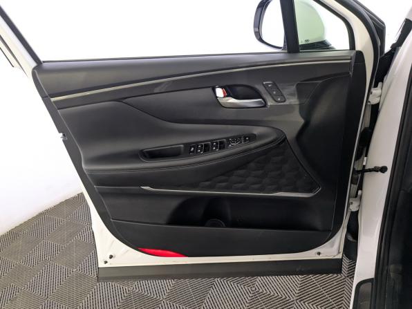 Hyundai Santa Fe IV Рестайлинг с пробегом 2021 года, цена 4 200 000 рублей, 43134 км, внедорожник, Автокод Объявления