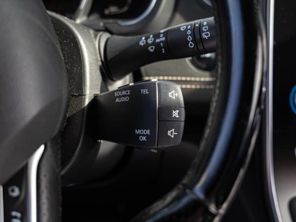 Renault Scenic IV с пробегом 2018 года, цена 1 640 000 рублей, 98328 км, компактвэн, Автокод Объявления