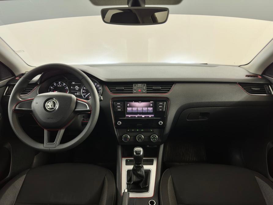 Skoda Octavia III (A7) Рестайлинг Москва  - изображение 5