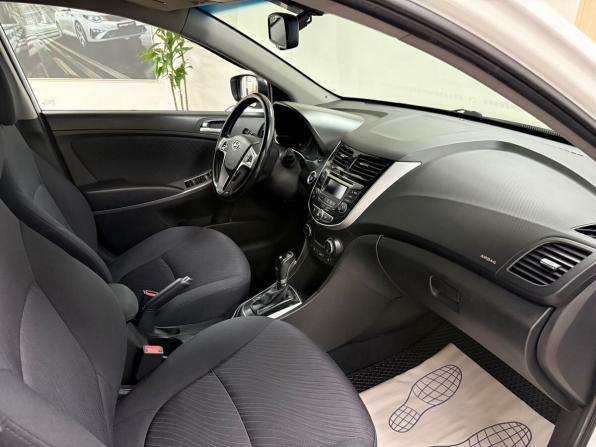 Hyundai Solaris I Рестайлинг с пробегом 2015 года, цена 949 000 рублей, 154000 км, седан, Автокод Объявления
