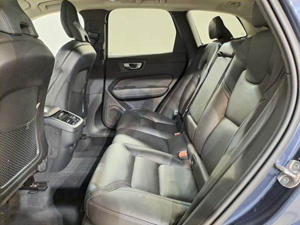 Volvo XC60 II Рестайлинг с пробегом 2024 года, цена 6 590 000 рублей, 17555 км, внедорожник, Автокод Объявления