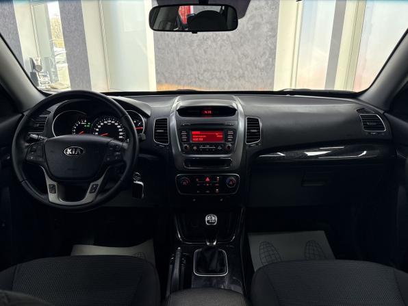 Kia Sorento II Рестайлинг с пробегом 2017 года, цена 2 299 000 рублей, 71156 км, внедорожник, Автокод Объявления