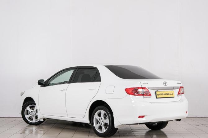 Toyota Corolla X (E140 E150) Рестайлинг с пробегом 2012 года, цена 1 099 000 рублей, 175000 км, седан, Автокод Объявления