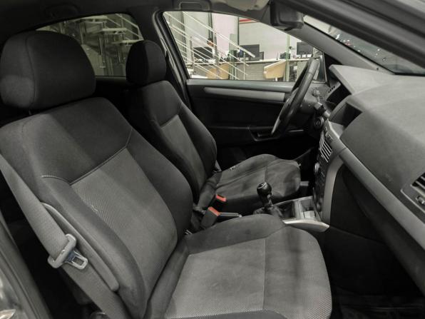 Opel Astra H Рестайлинг с пробегом 2013 года, цена 399 000 рублей, 336590 км, седан, Автокод Объявления