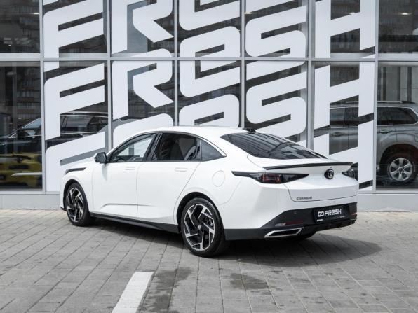 Changan Lamore с пробегом 2023 года, цена 1 915 000 рублей, 25344 км, седан, Автокод Объявления