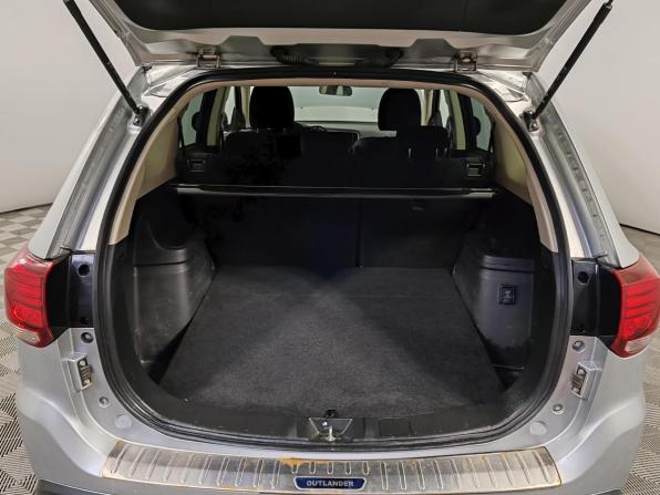 Mitsubishi Outlander III Рестайлинг 3 с пробегом 2019 года, цена 2 275 000 рублей, 67706 км, внедорожник, Автокод Объявления