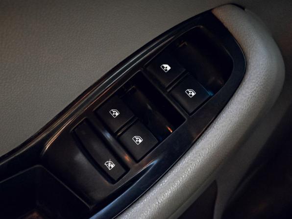 Chevrolet Orlando I с пробегом 2012 года, цена 915 000 рублей, 293126 км, компактвэн, Автокод Объявления