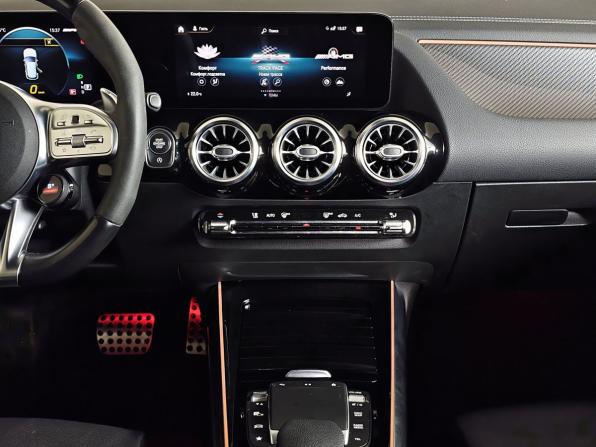 Mercedes-Benz GLA AMG II (H247) с пробегом 2020 года, цена 4 321 000 рублей, 40241 км, внедорожник, Автокод Объявления