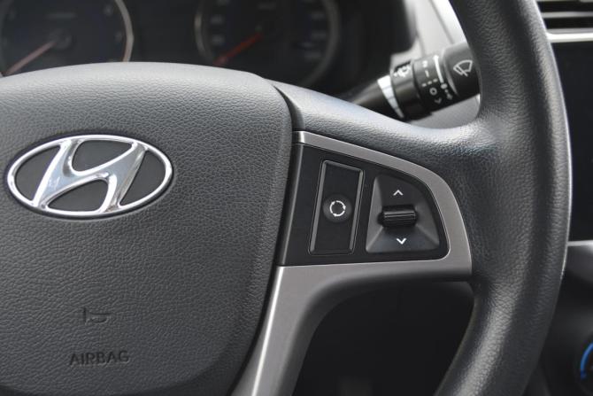Hyundai Solaris I Рестайлинг с пробегом 2014 года, цена 1 099 000 рублей, 109000 км, седан, Автокод Объявления