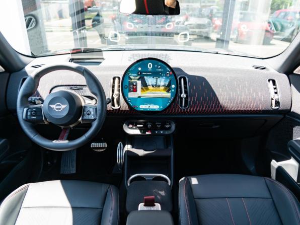Mini Countryman III с пробегом 2024 года, цена 8 290 000 рублей, 6354 км, внедорожник, Автокод Объявления