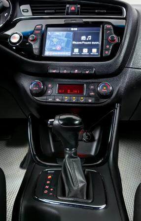 Kia Ceed II Рестайлинг с пробегом 2018 года, цена 1 144 000 рублей, 195574 км, универсал, Автокод Объявления