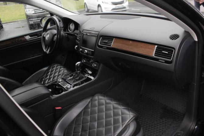Volkswagen Touareg II Рестайлинг с пробегом 2017 года, цена 3 600 000 рублей, 188527 км, внедорожник, Автокод Объявления