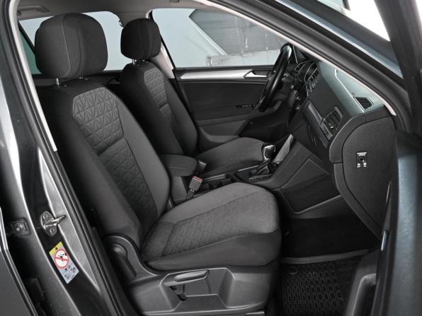 Volkswagen Tiguan II Рестайлинг с пробегом 2021 года, цена 2 799 000 рублей, 118069 км, внедорожник, Автокод Объявления
