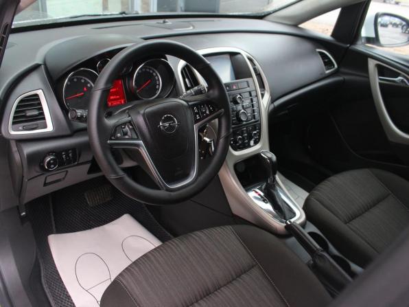 Opel Astra J с пробегом 2010 года, цена 500 300 рублей, 300143 км, хэтчбек, Автокод Объявления