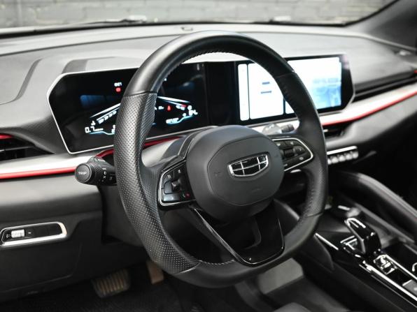 Geely Coolray I Рестайлинг с пробегом 2024 года, цена 2 450 000 рублей, 20143 км, внедорожник, Автокод Объявления