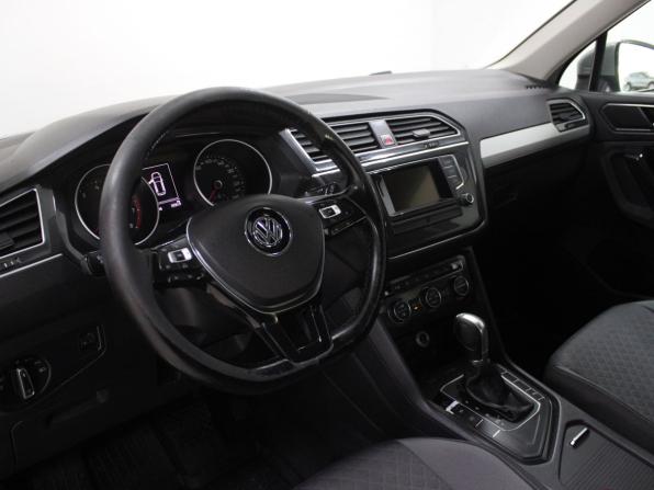 Volkswagen Tiguan II с пробегом 2017 года, цена 1 549 900 рублей, 269896 км, внедорожник, Автокод Объявления